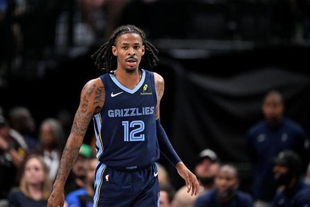 库里12分加兰27分 骑士大胜勇士豪取10连胜