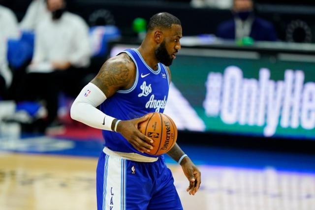 里约奥运会夺冠十周年 中国女排冠军走进南京校园